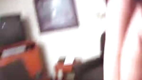 திருப்தியடையாத மருத்துவர் BDSM உடன் சூடான உடலுறவு அமர்வில் தனது நோயாளியை பயிற்சி செய்கிறார்